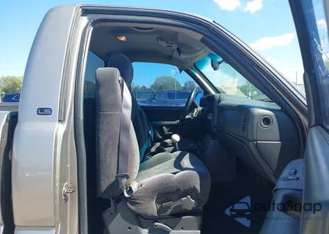 1999 Chevrolet Silverado 1500 Ls from USA, damaged, VIN 1GCEC14T4XZ117545